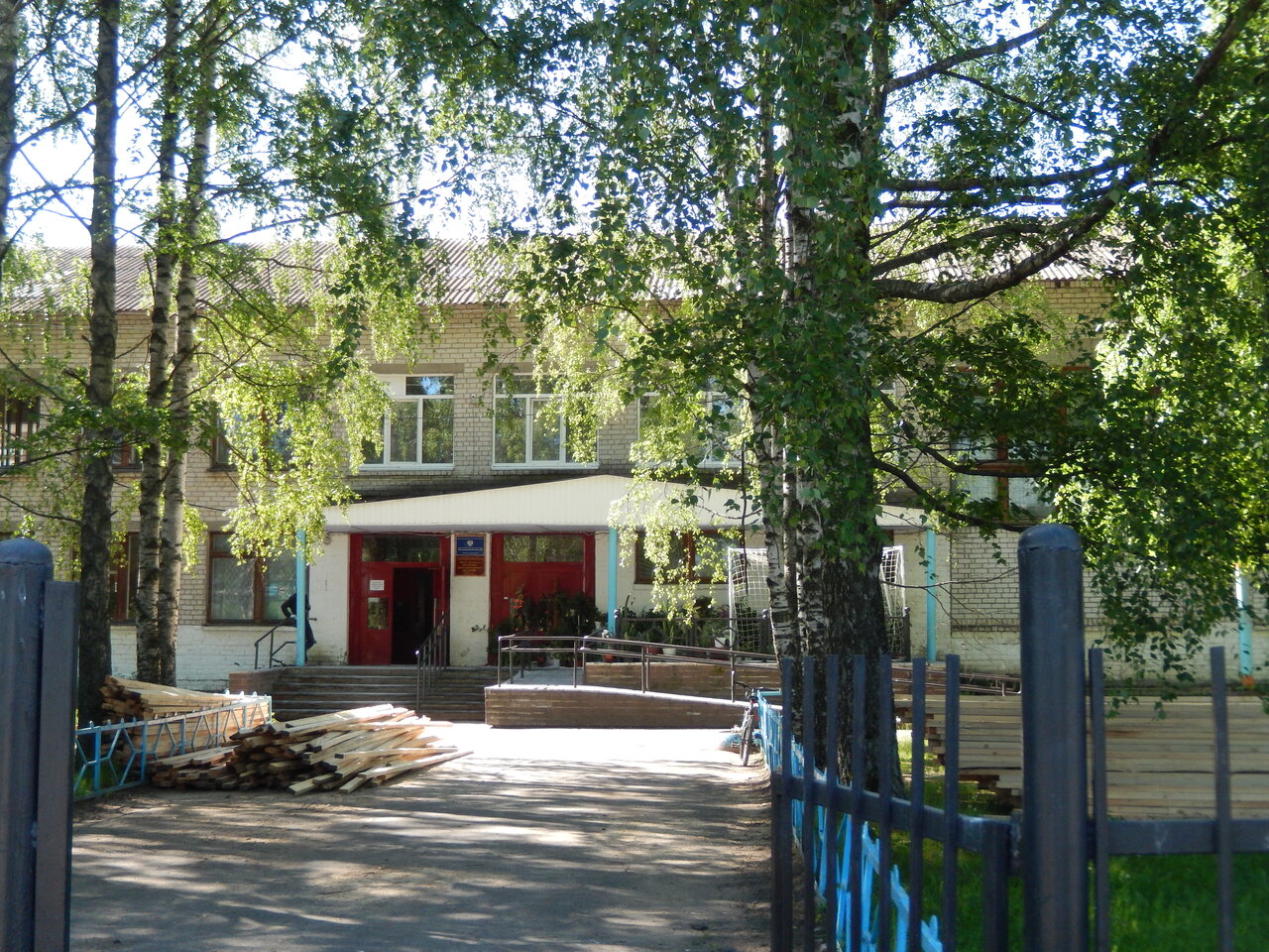 Школу №5 в Чкаловске капитально отремонтировали к юбилею - фото 1