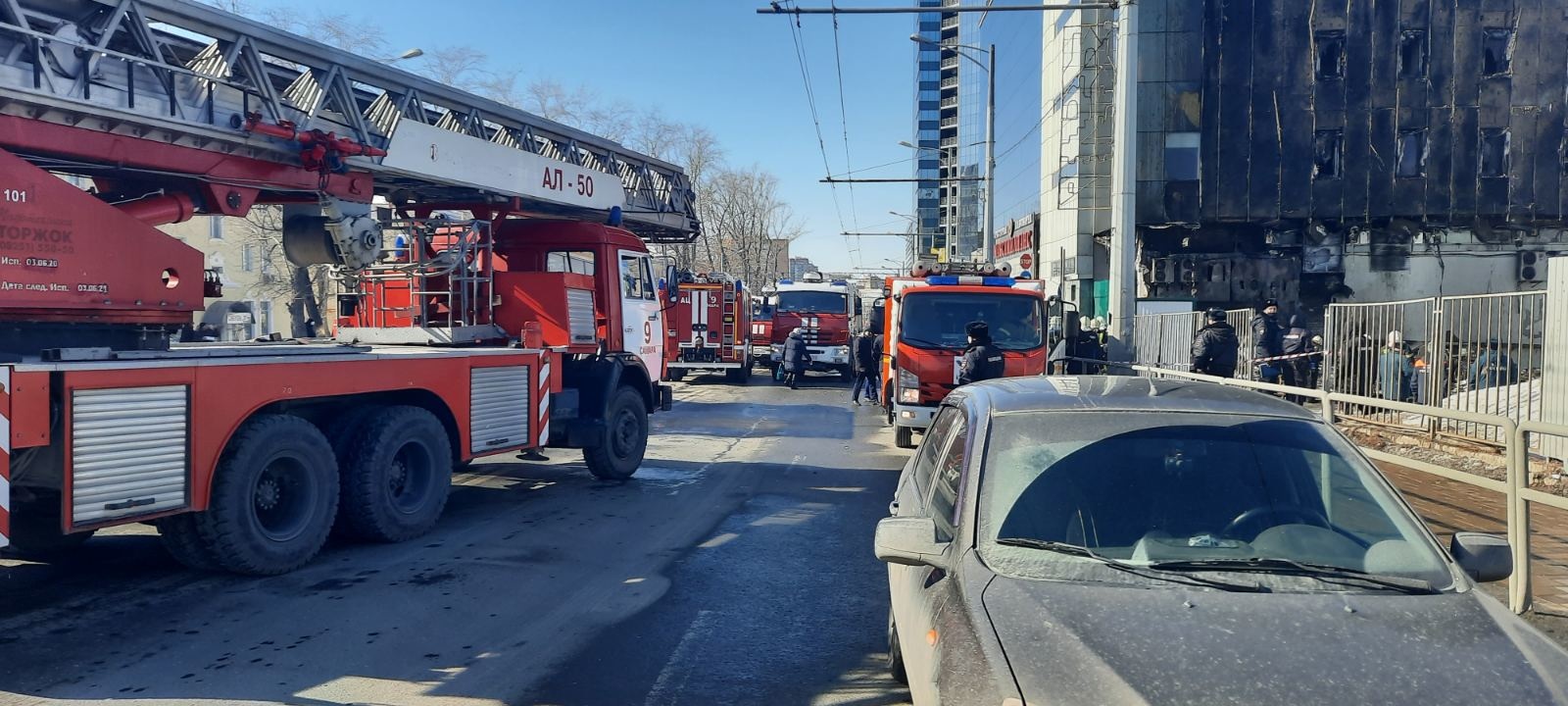 В сгоревшем в Самаре ТЦ "Скала" выявлены нарушения в технологии монтажа фасада