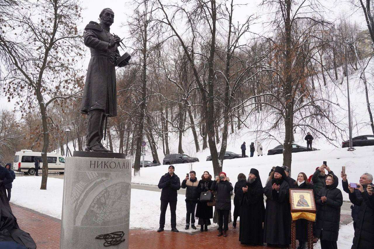 Памятник российскому императору Николаю I открыли в Александровском саду в  декабре 2023