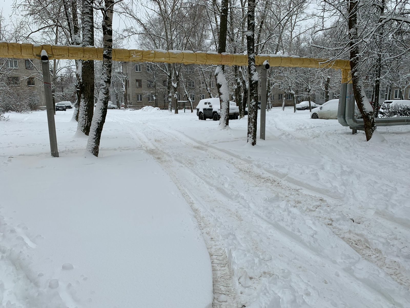 ГЖИ завела 26 дел за плохую уборку снега во дворах в Нижнем Новгороде  - фото 1