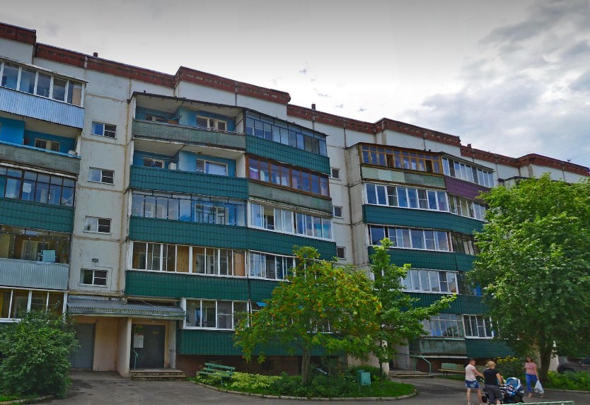 Жителей аварийной пятиэтажки в Выксе обязали ремонтировать ее за свой счет