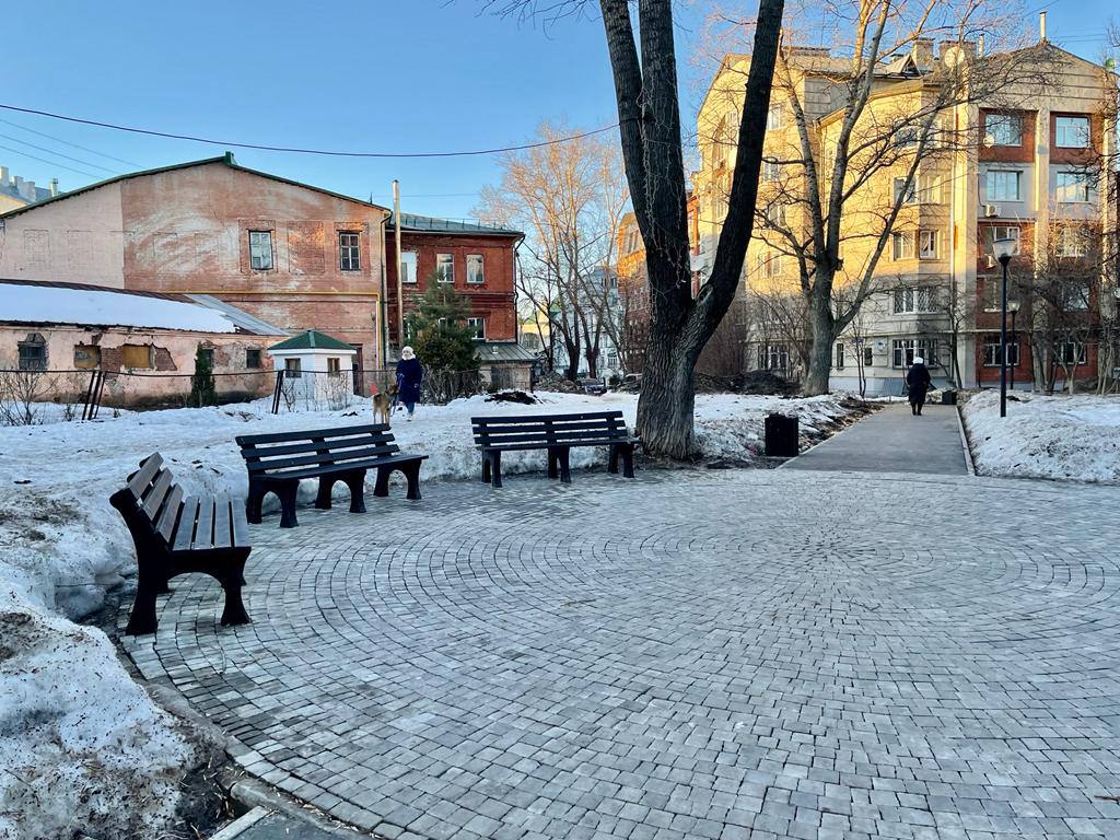 Сквер в переулке Холодном озеленят в Нижнем Новгороде в 2022 году - фото 1
