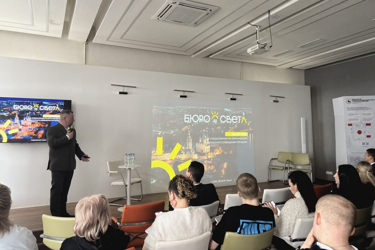 Эксперт рассказал нижегородцам, зачем нужна архитектурная подсветка домов - фото 1