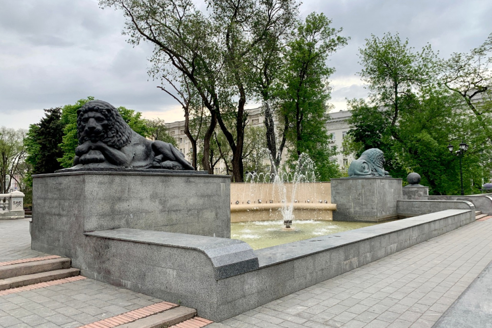 В Ростове-на-Дону заработали 11 фонтанов в разных частях города  - фото 1